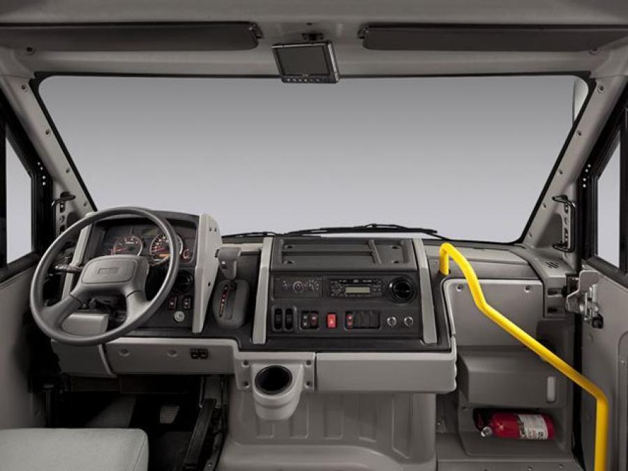 Isuzu-Utilimaster Reach 2011 года  (фото 2 из 4)